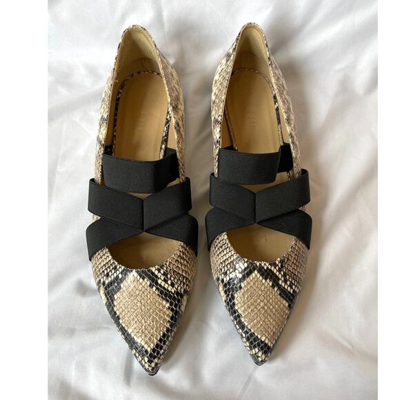 M. Gemi Cream and Black Loafers Modern Minimalist Design
